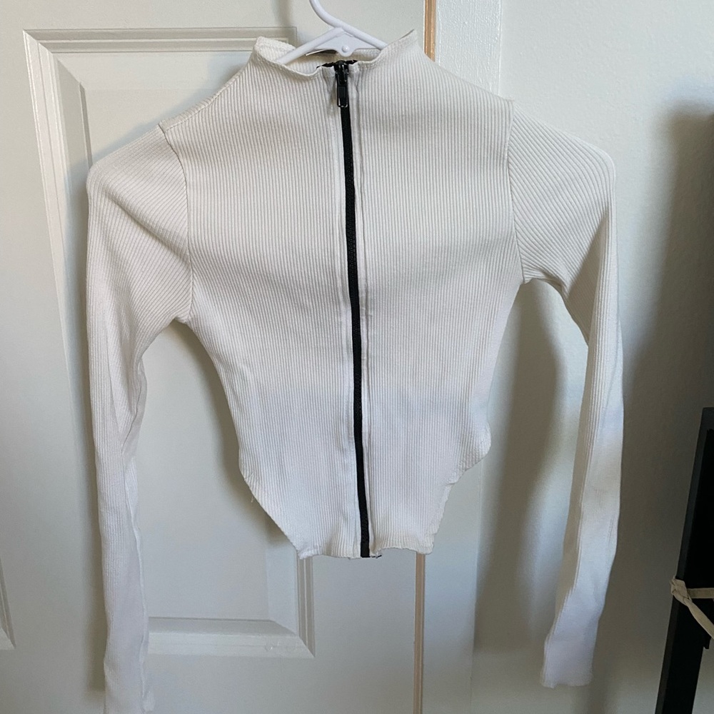 LA Luxe White cropped zip up. Size XS.